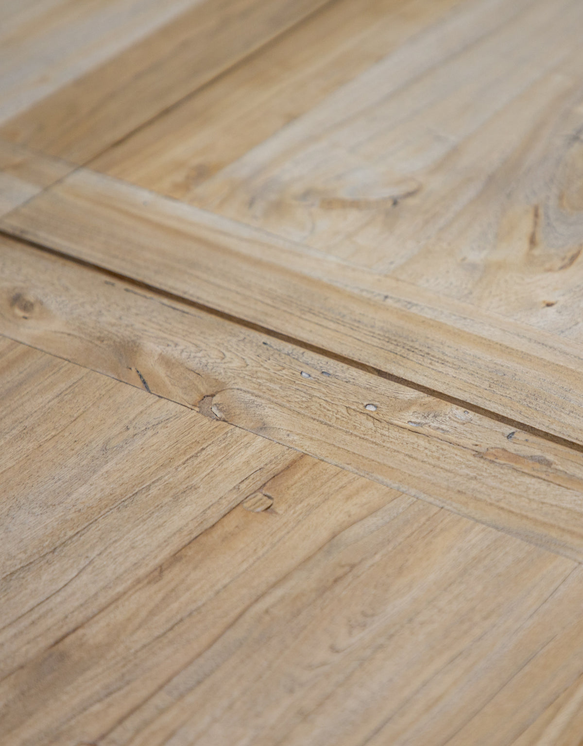 Reclaimed Elm Extending Dining Table - BRT3