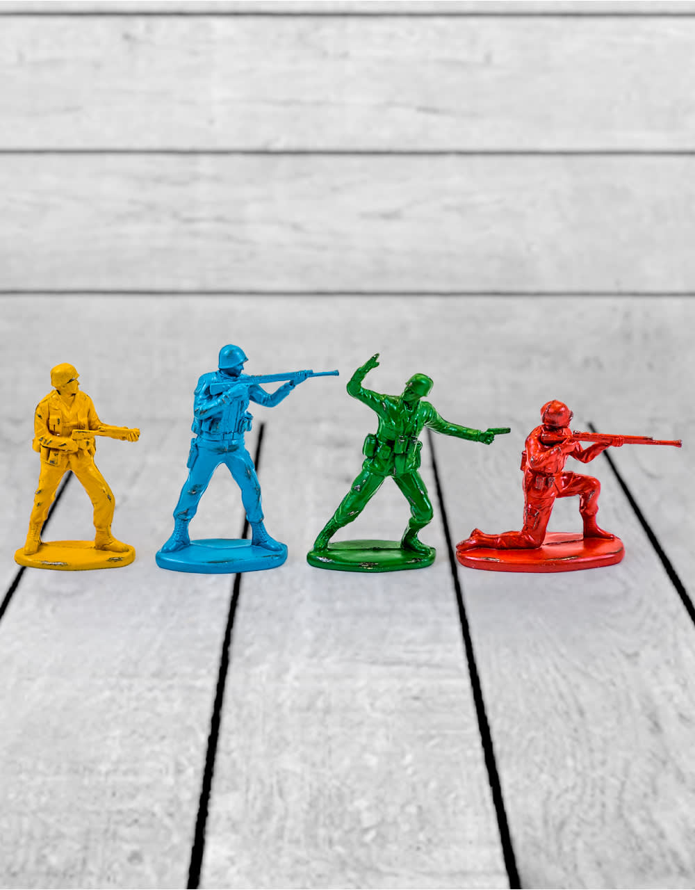 Set of 4 Classic Toy Soldier Coloured Figures - CRT35