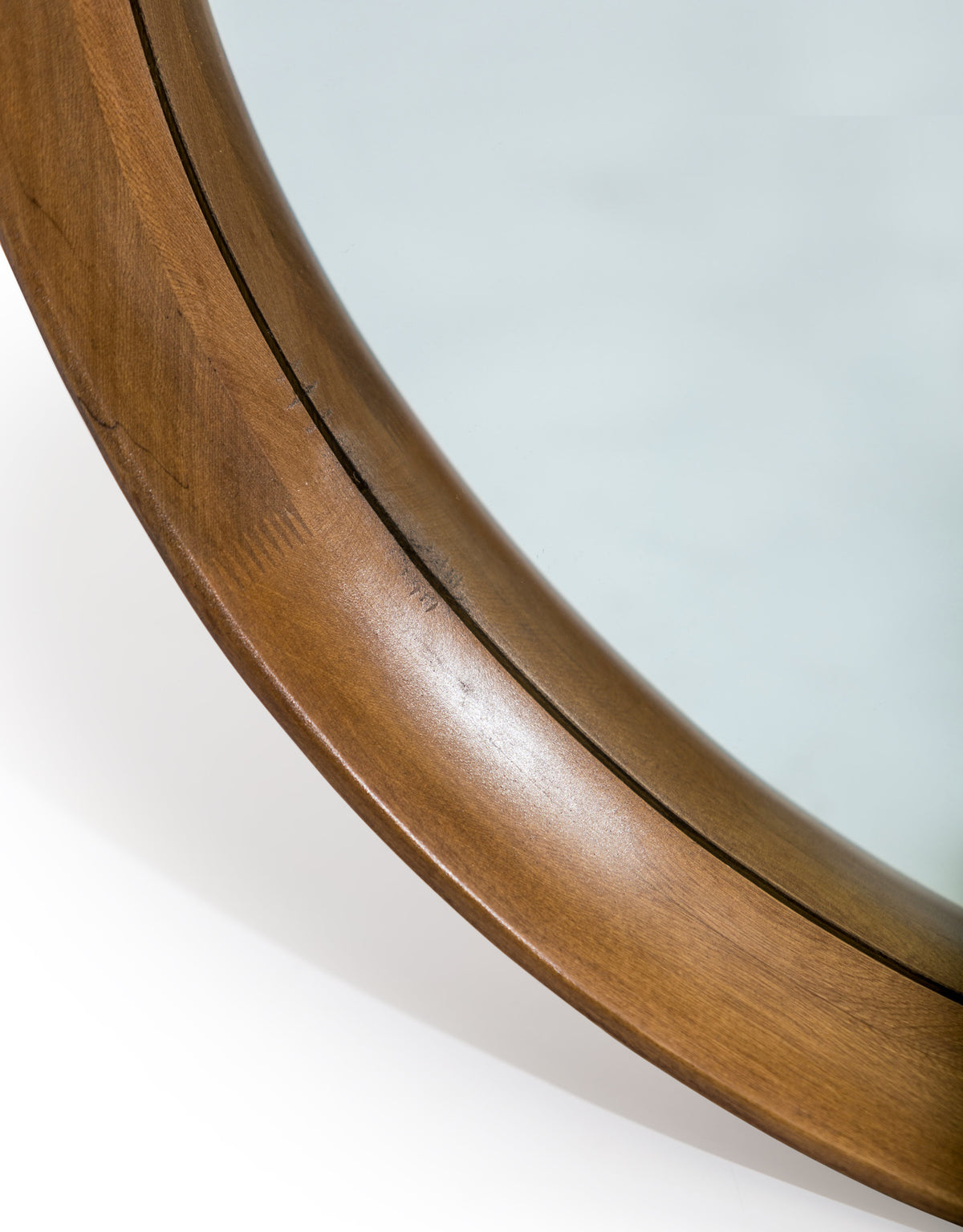 Large Round Oak Wood-Framed Dovetail Wall Mirror - CRM15