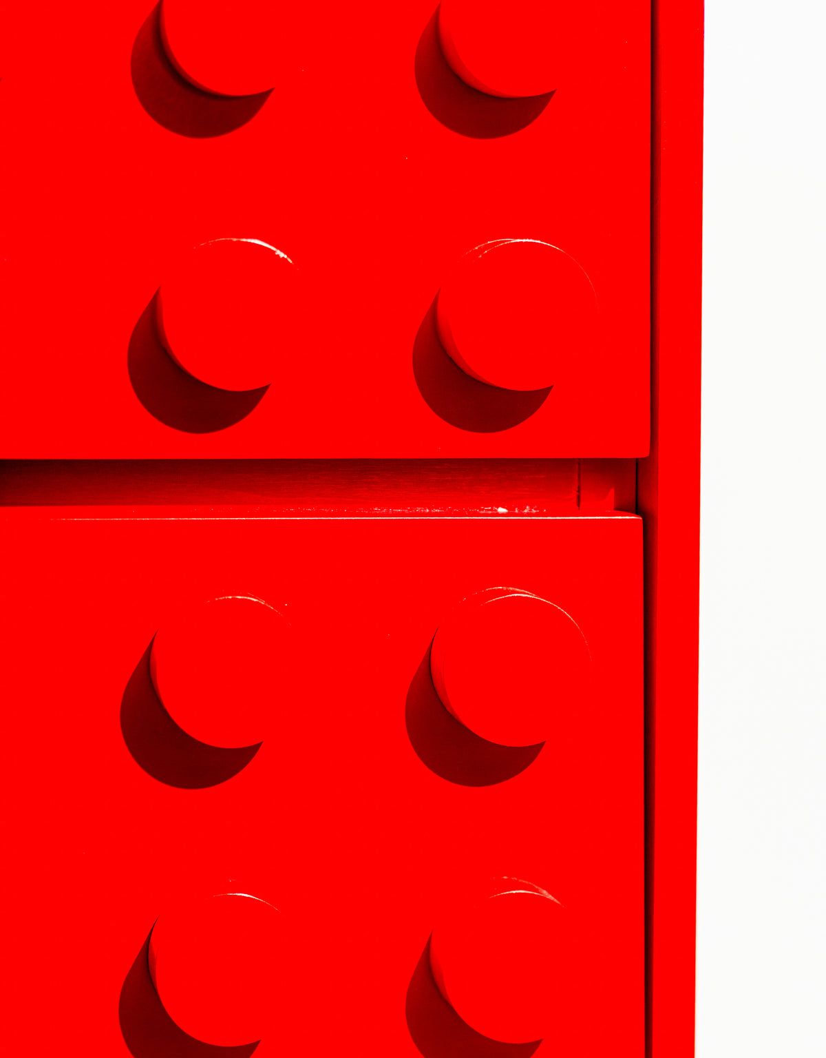 Red "Ogel" Block Solid Wood 4 Drawer Chest - LGF12