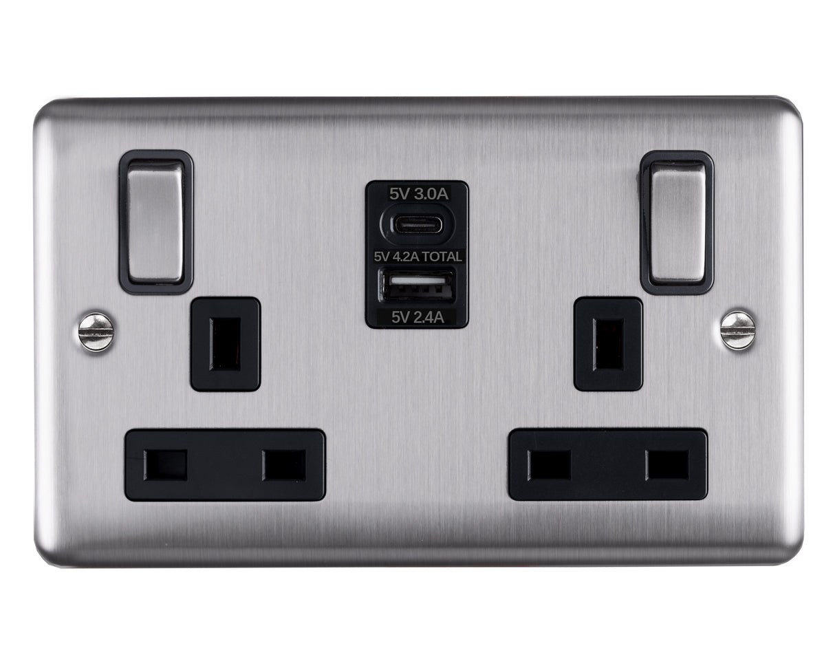 Caradok 2G 13A Switched Socket USB A + C Brushed Chrome Black Insert