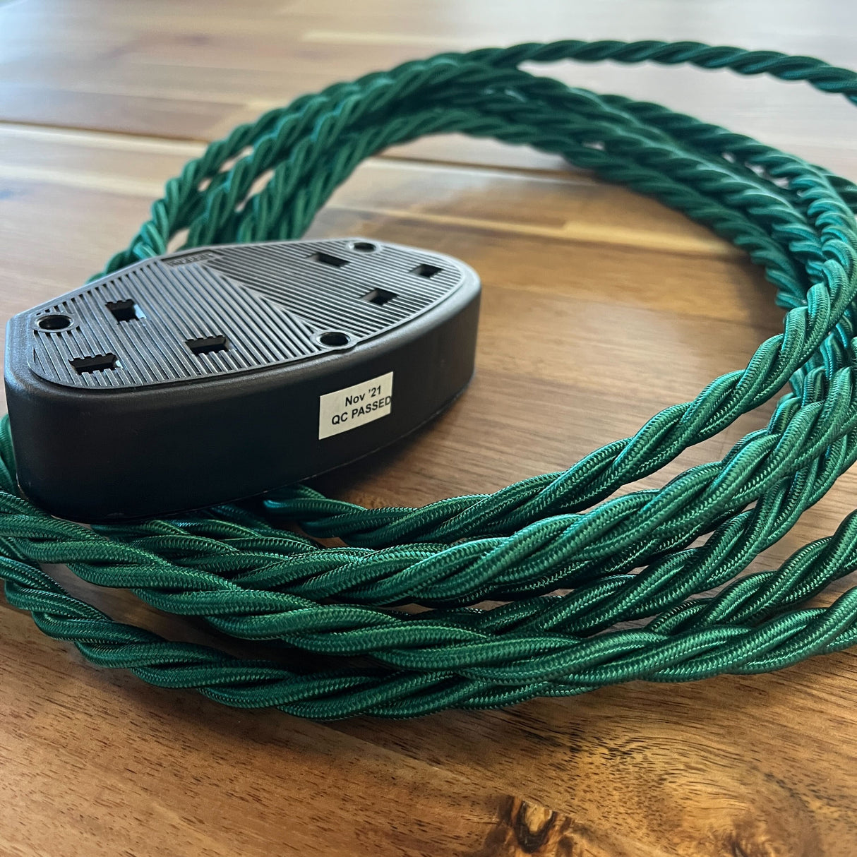 Green Braided Fabric Decorative Extension Lead - Black Trailing Socket