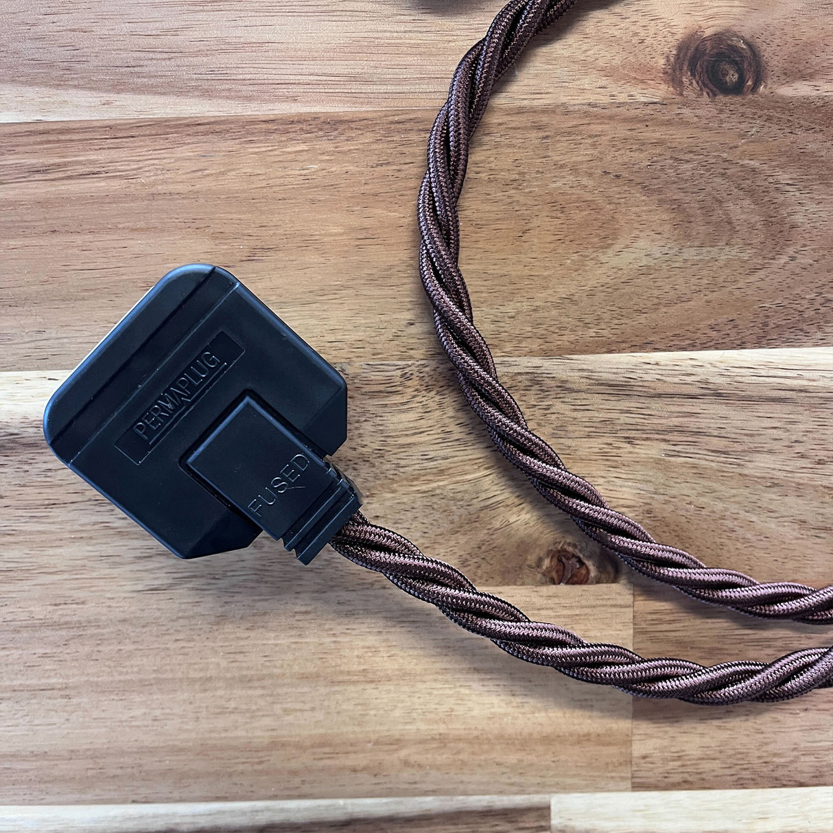 Brown / Gold / Yellow Braided Fabric Decorative Extension Lead - Black Trailing Socket