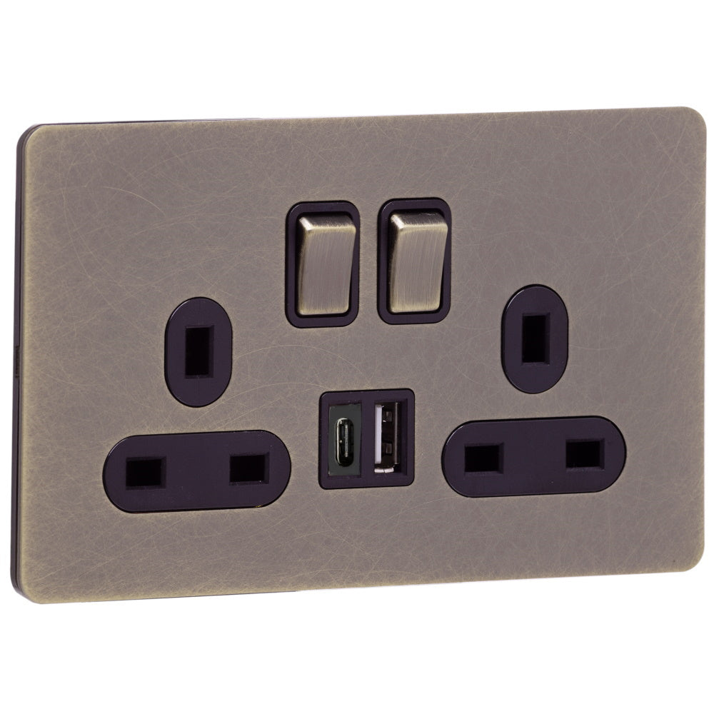 Screwless Antique Brass Socket - 2 Gang with USBC and USBA Sockets - The Georgian