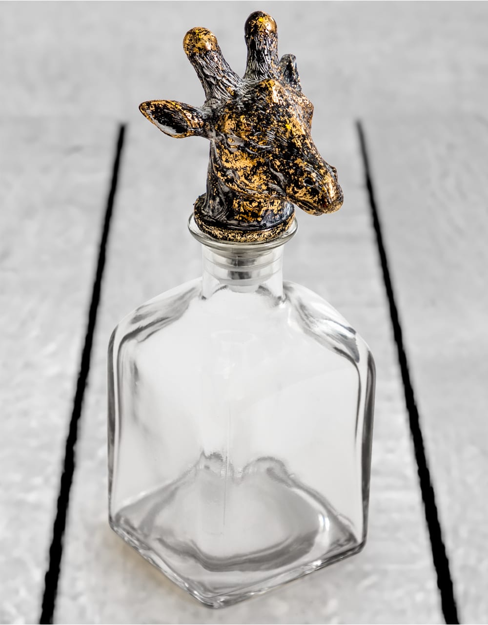 Large Glass Storage Bottle with Giraffe Head Stopper (to be bought in qtys of 6) - HKL36