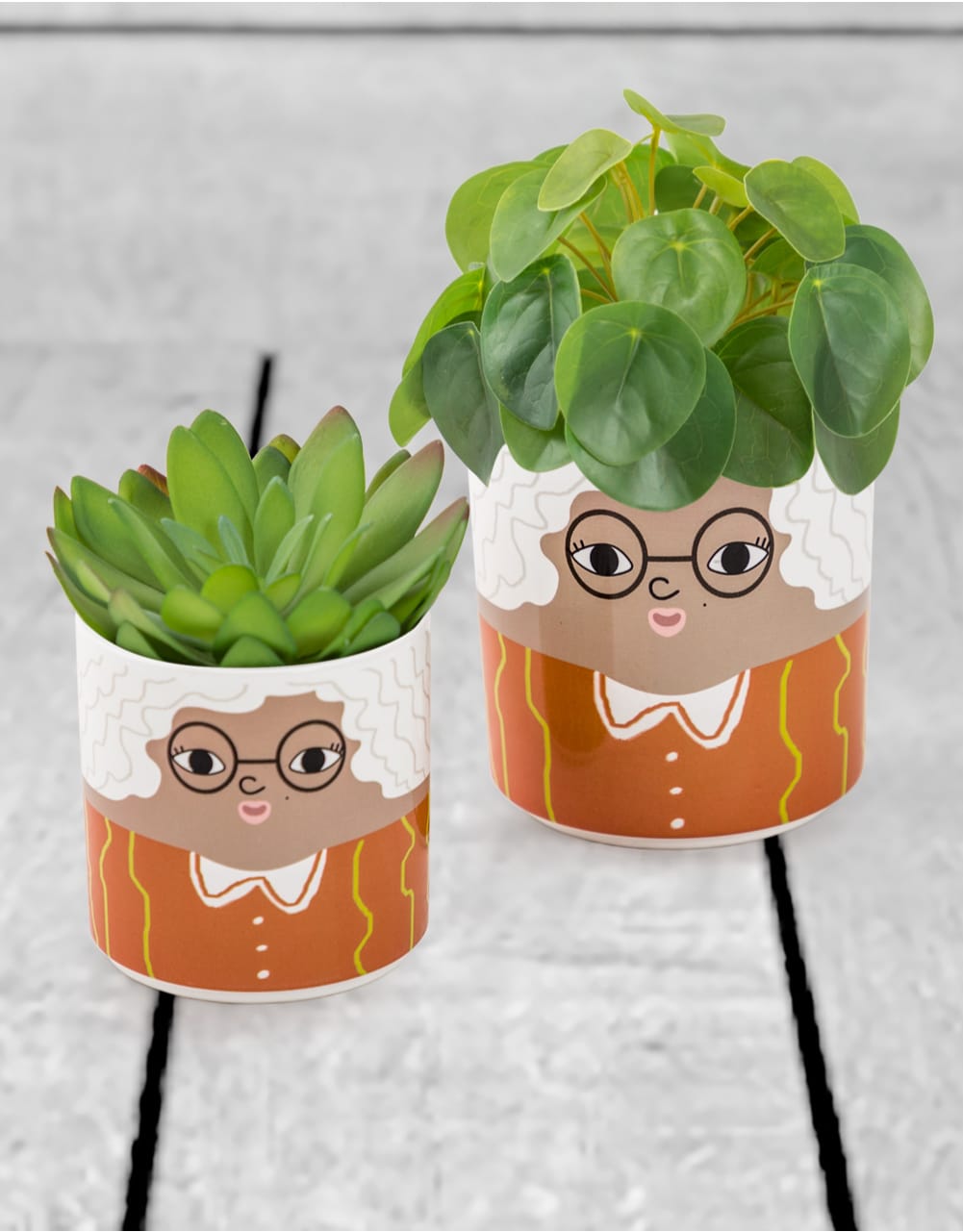 Set of 8 (4 Small, 4 Large) Ceramic People Pots - MCP21
