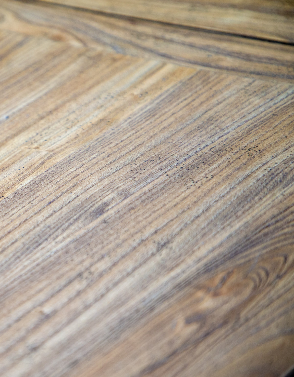 Reclaimed Dark Elm Extending Dining Table - BRT5