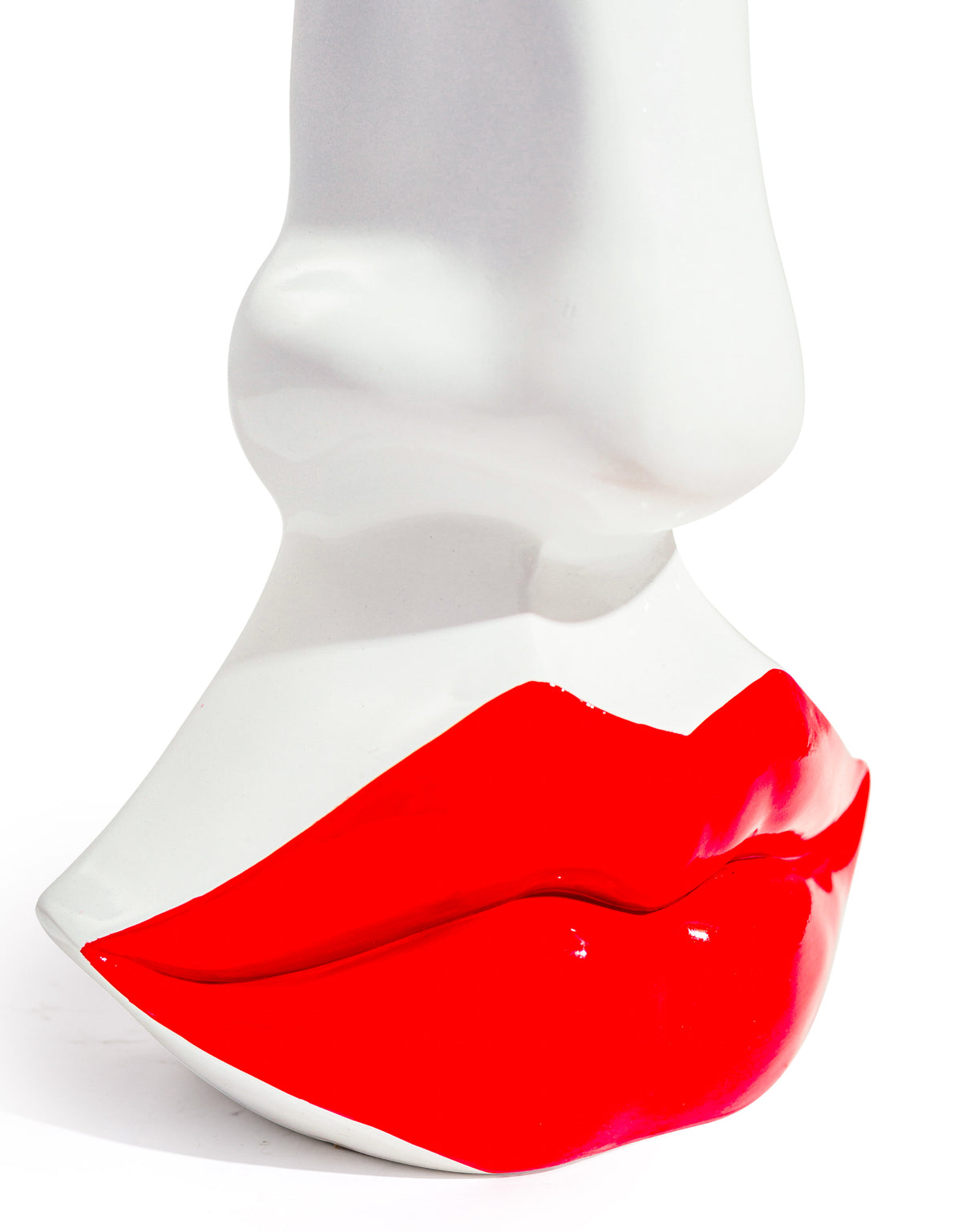 Tall Nose & Lips Vase - DVM58