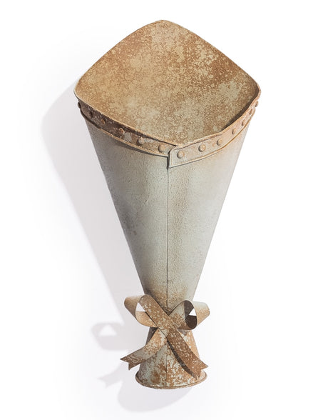 Rustic Metal Wall-Mounted Bouquet Vase - JCS33