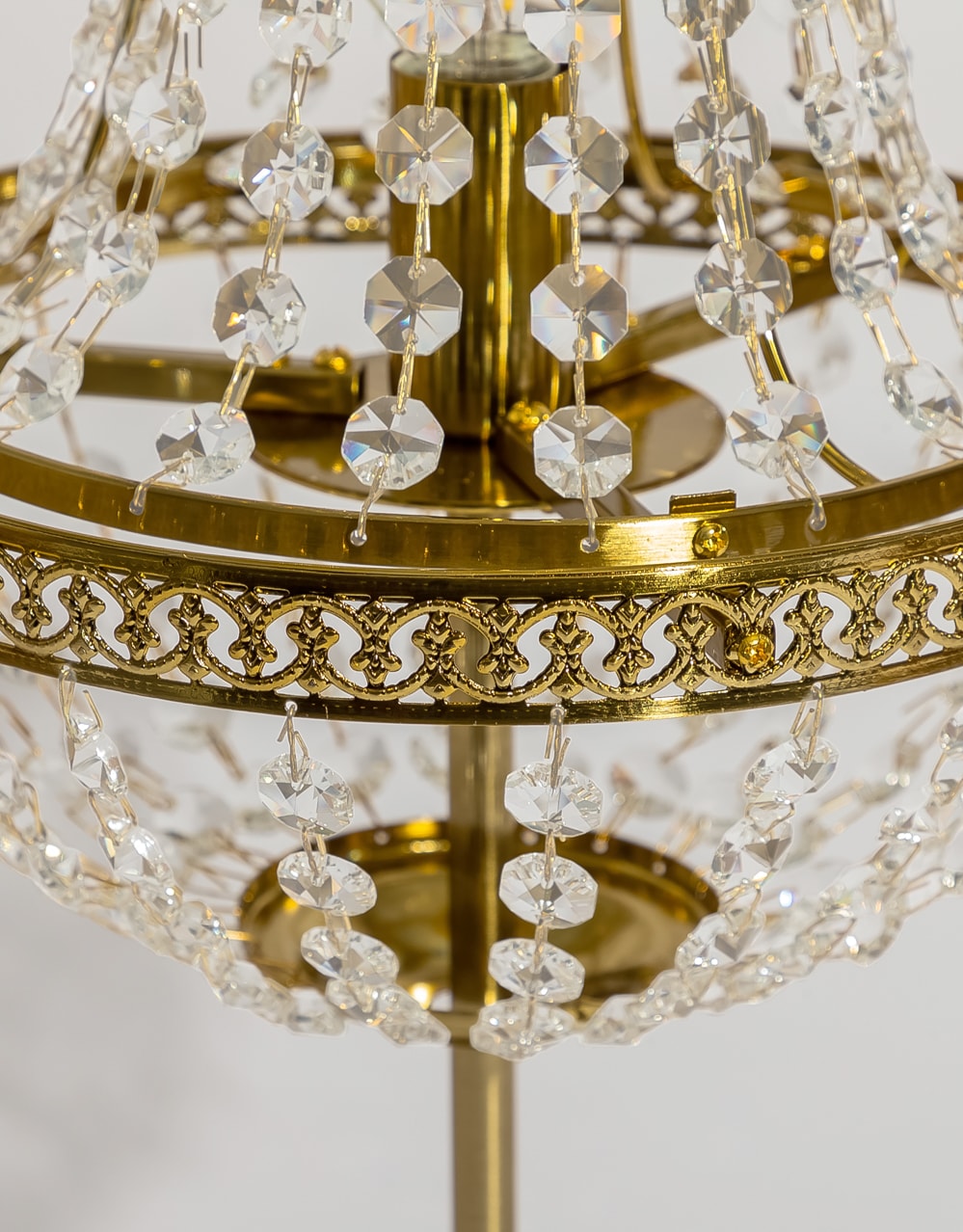Brass Empire "Chandelier" Table Lamp - CH320