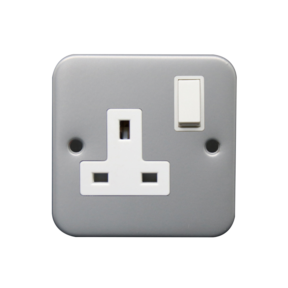 Caradok 1G 13A DP Switched Socket Metalclad