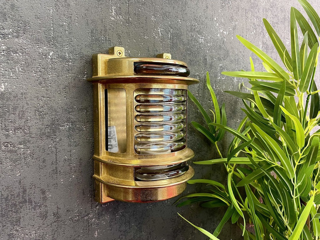 solid antique brass wall light 210mm x 140mm