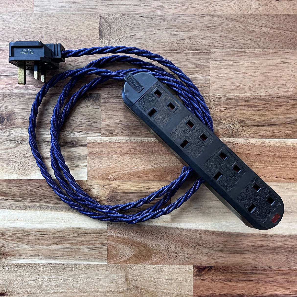 Blue / Purple Braided Fabric Decorative Extension Lead - Black 4 Gang Trailing Socket
