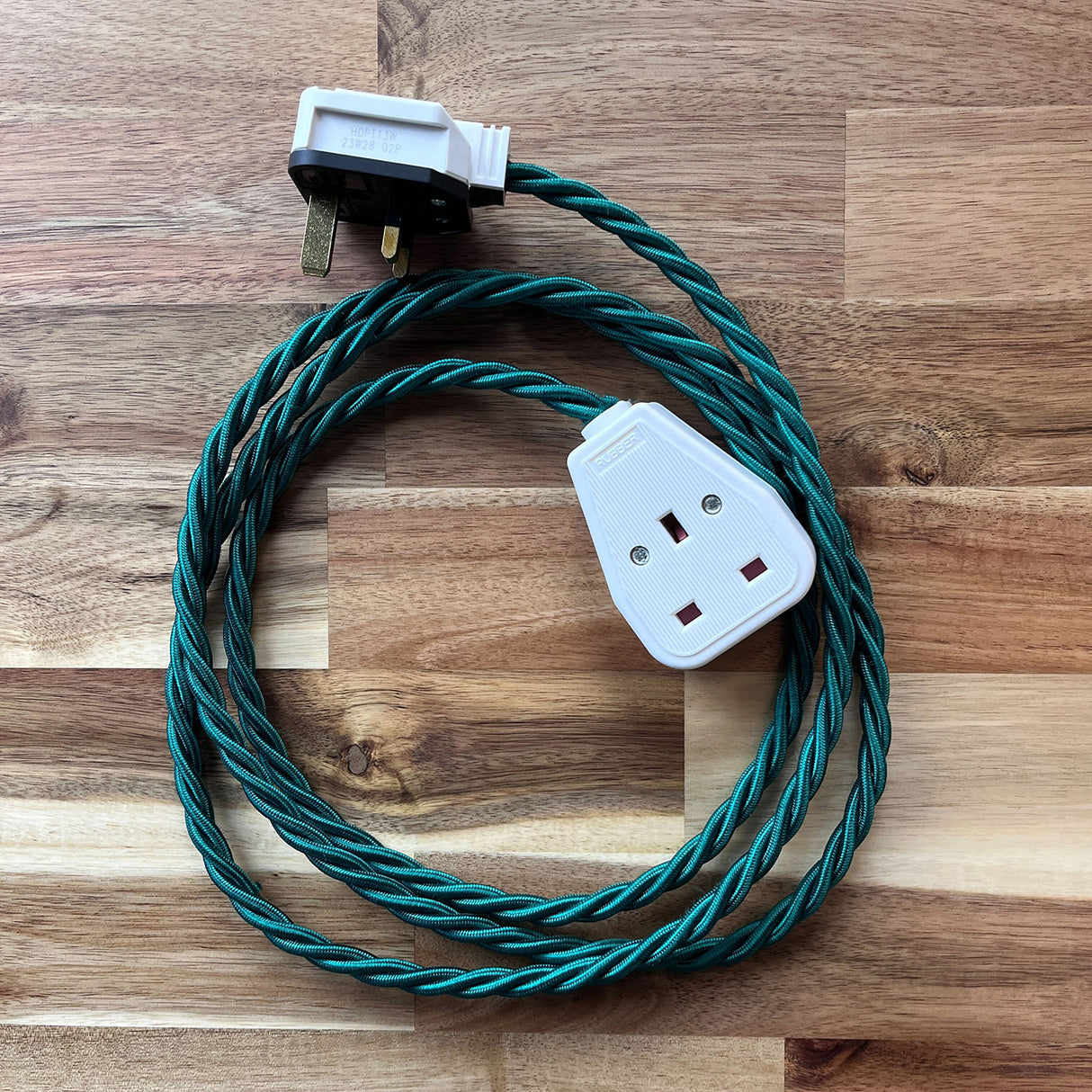 Green Braided Fabric Decorative Extension Lead - White 1 Gang Trailing Socket