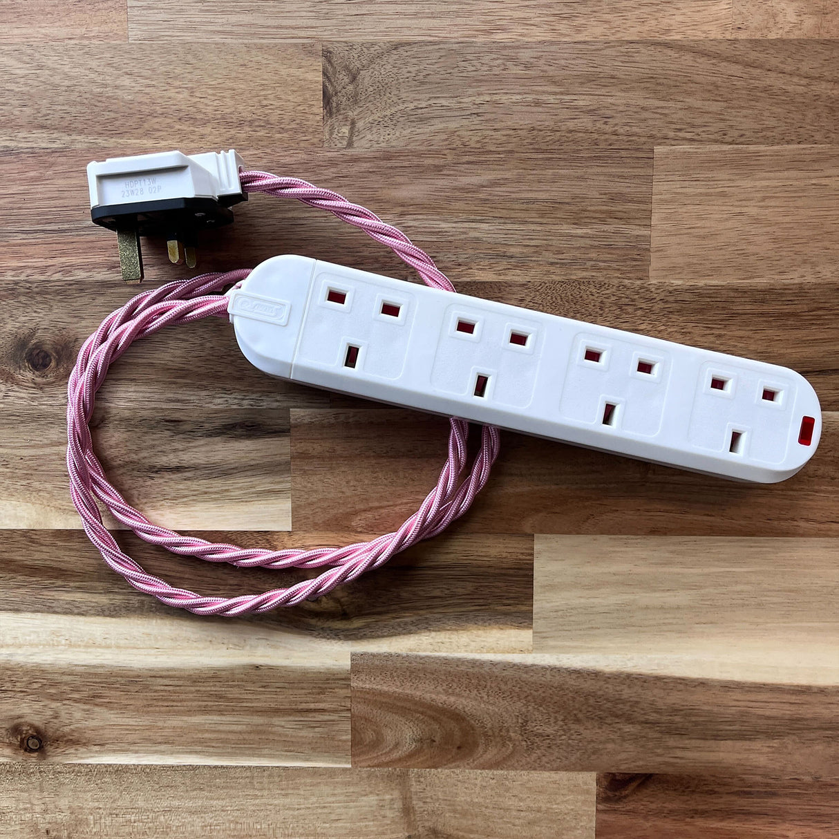 Pink Braided Fabric Decorative Extension Lead - White 4 Gang Trailing Socket